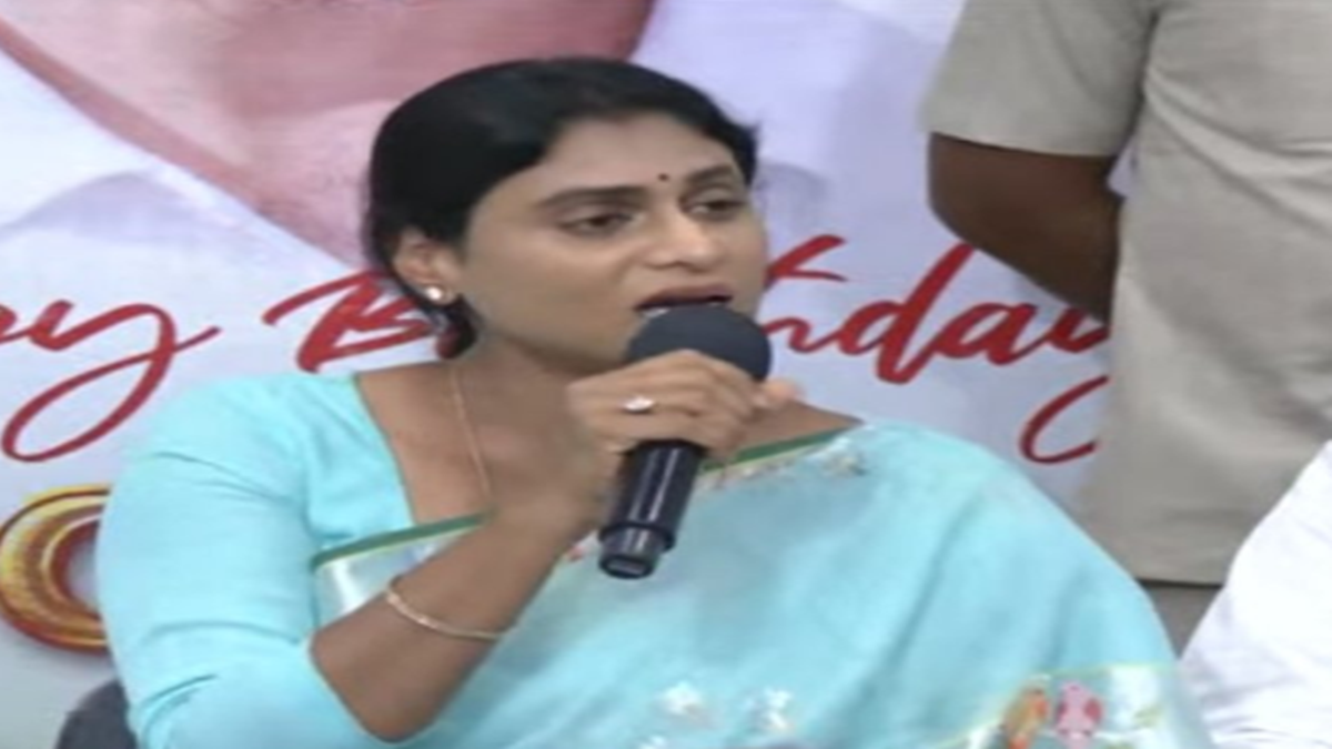 YS Sharmila Demands Inquiry Into Rushikonda Palace Construction